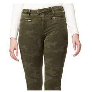 Sanctuary Women's Camo Connector Kick Crop Jeans Green